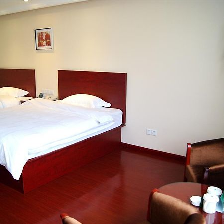 Greentree Inn Suzhou Central Circle Baihui Square Middle Yangchenghu Station Express Hotel Suzhou (Jiangsu) Exterior foto