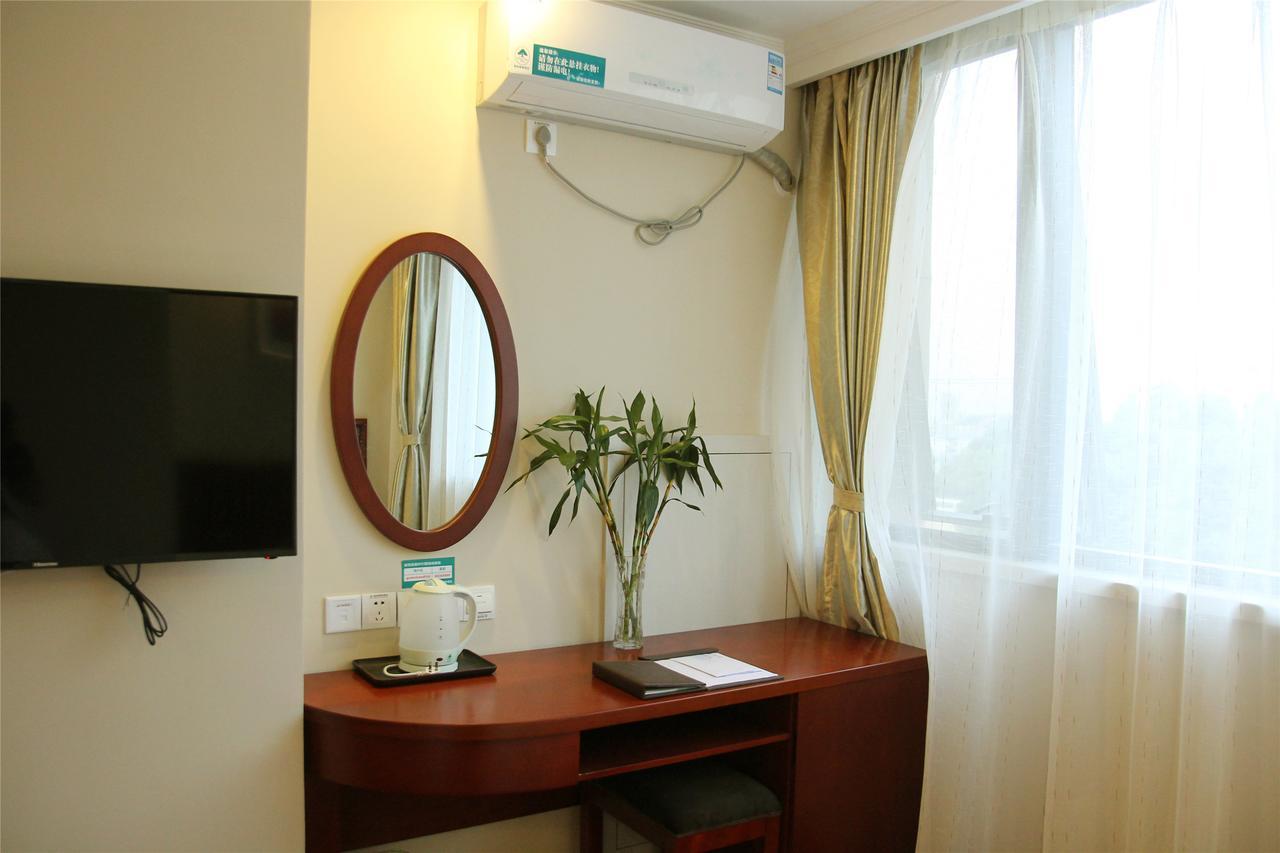 Greentree Inn Suzhou Central Circle Baihui Square Middle Yangchenghu Station Express Hotel Suzhou (Jiangsu) Exterior foto